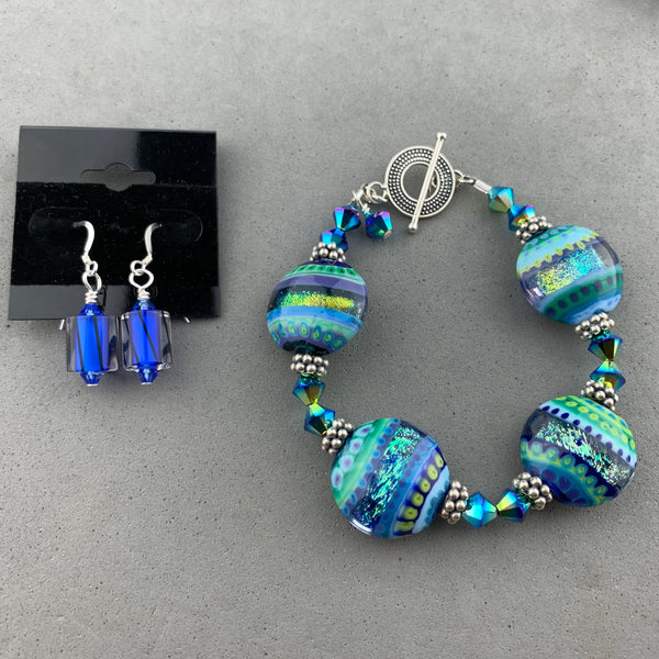 KNITTED GLITTER ~ HANDMADE GLASS BEAD BRACELET