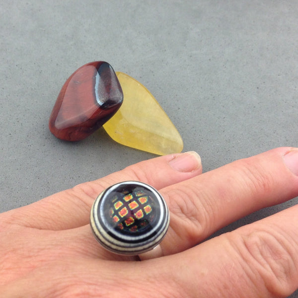 DRAGON EYE ~ HANDMADE GLASS RING TOPPER