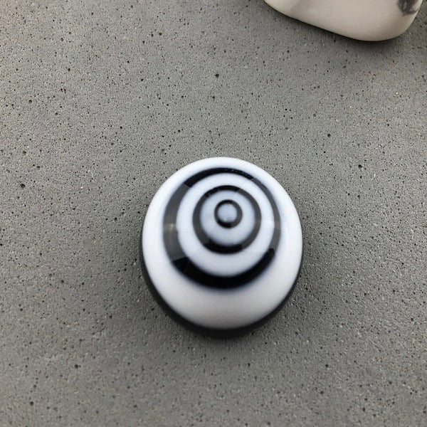 TARGET PRACTICE ~ HANDMADE GLASS RING TOPPER