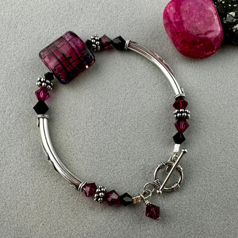 TARTAN IV ~ STERLING SILVER BRACELET WITH HANDMADE GLASS BEAD