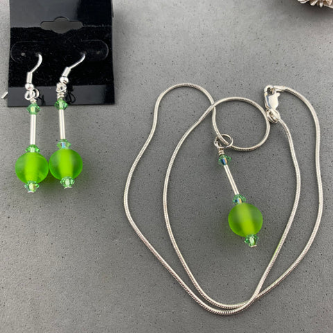 DEW DROP LIME ~ HANDMADE GLASS BEAD ON 18" STERLING SILVER SNAKE CHAIN